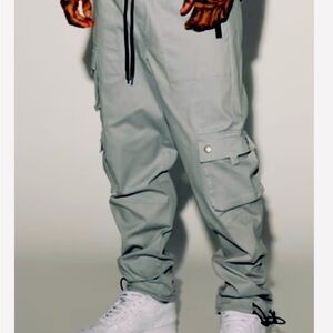 🌟Men’s cargo joggers *New